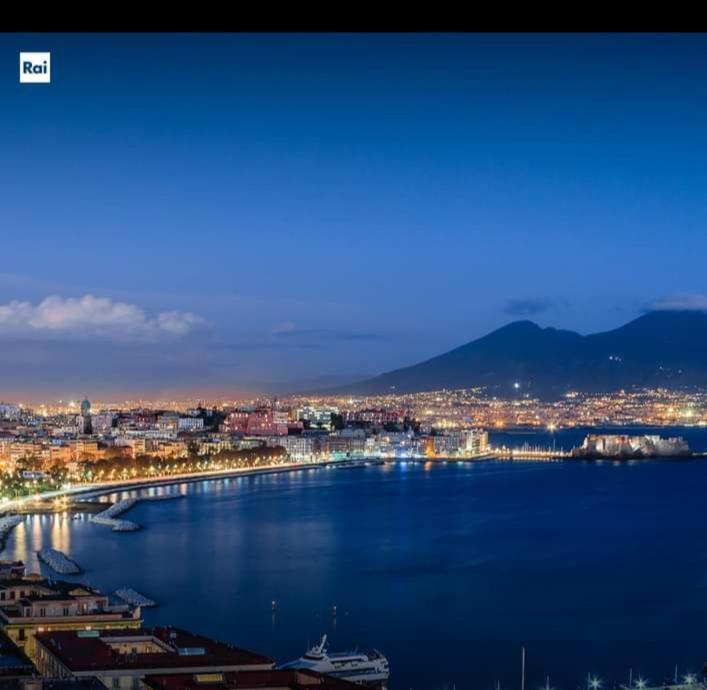 Centro Storico Casa Elegante Per Famiglia Villa เนเปิลส์ ภายนอก รูปภาพ